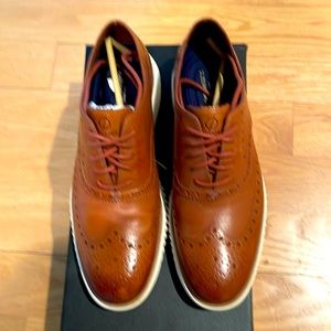 Cole Hahn 2 Zerogrand wing tip Oxford. British Tan. Size 9.